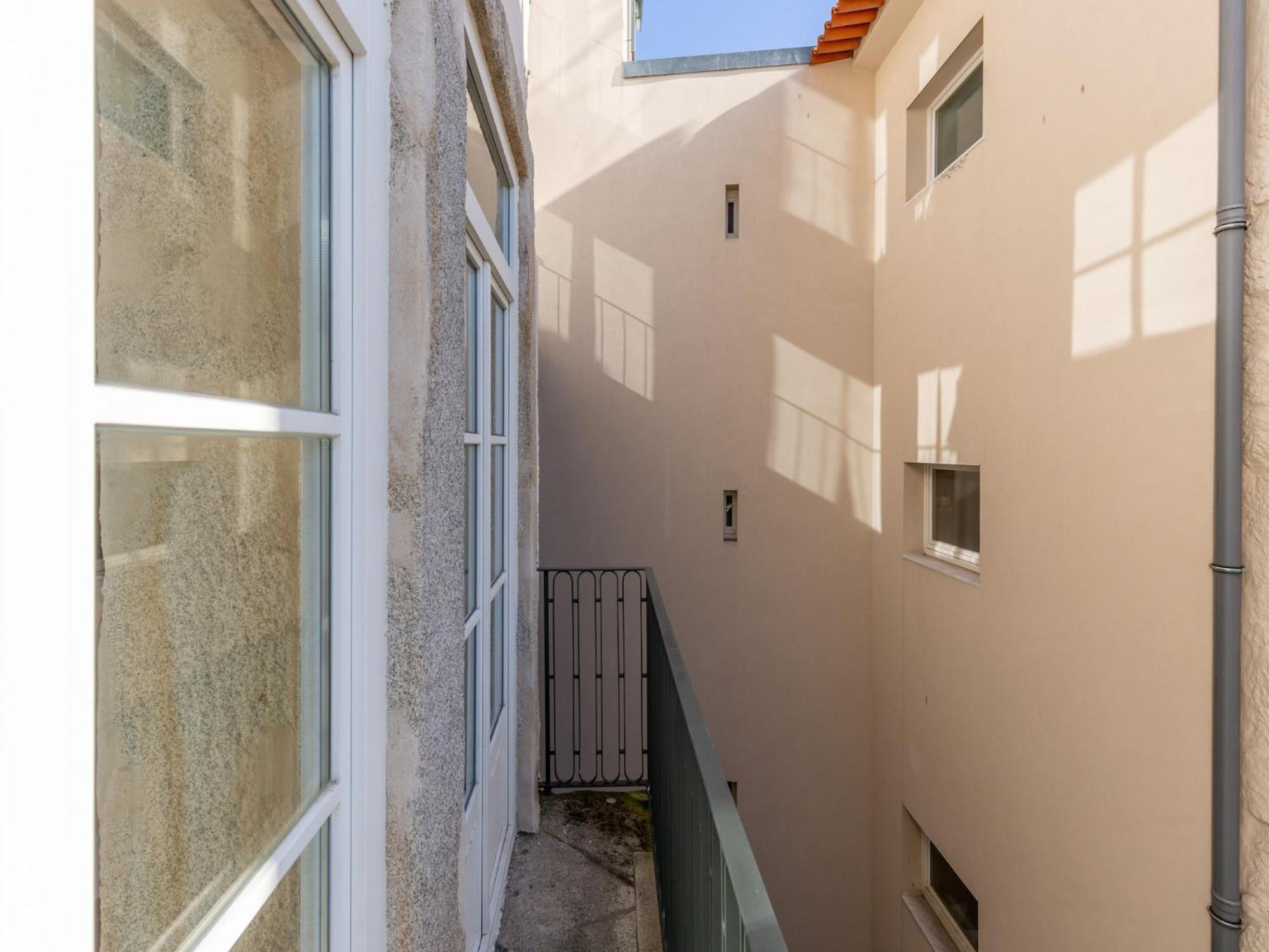 In With Balcony Porto