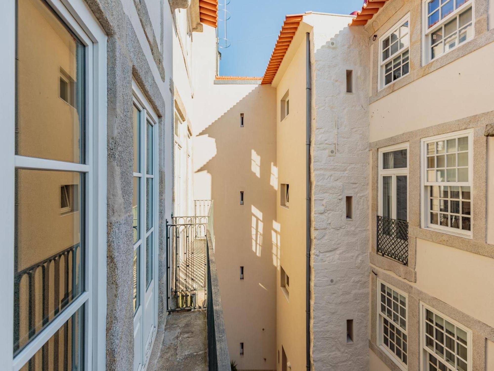 Apartment In With Balcony