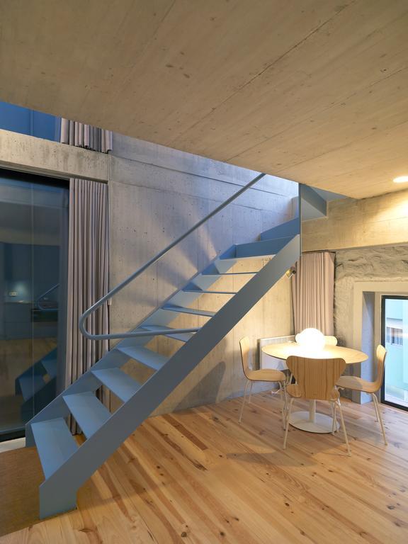 Feels Like Breiner 310 Design Modern Flats