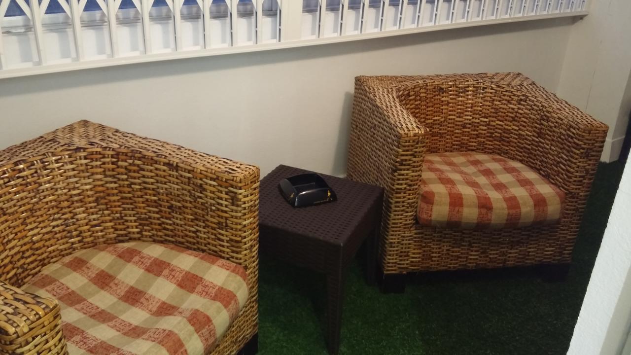 Casa de hóspedes Suites Deluxe *