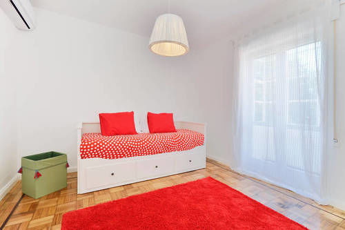 Bed and breakfast 100 Contos 2*