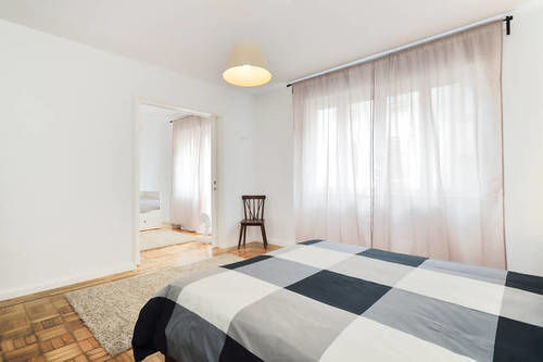 100 Contos 2* Oporto