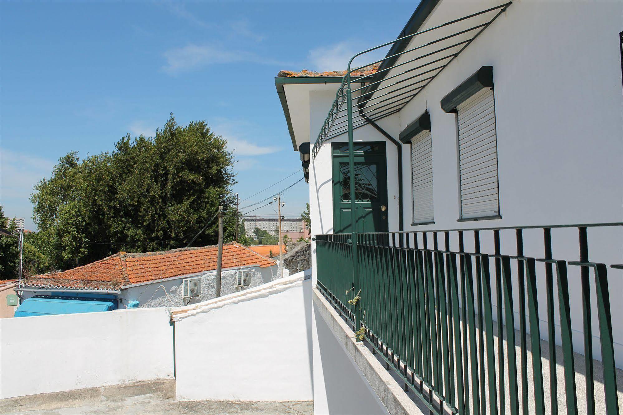 Alojamento de Acomodação e Pequeno-almoço Residencial Paranhos 2*