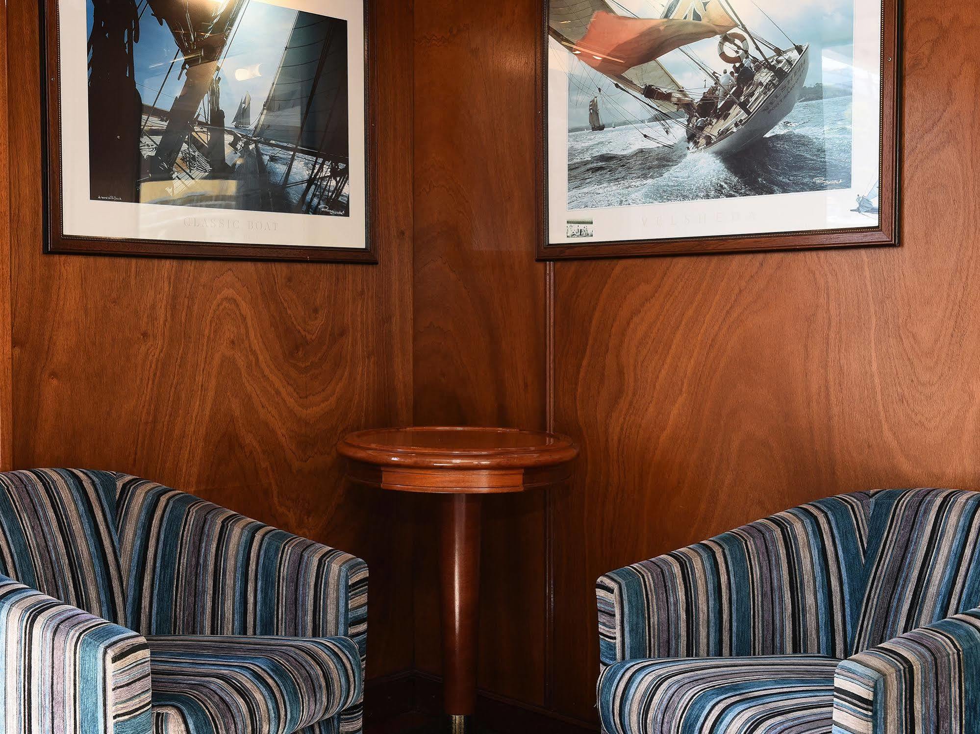 Hotel en barco Invicta Ribeira Boat 3*