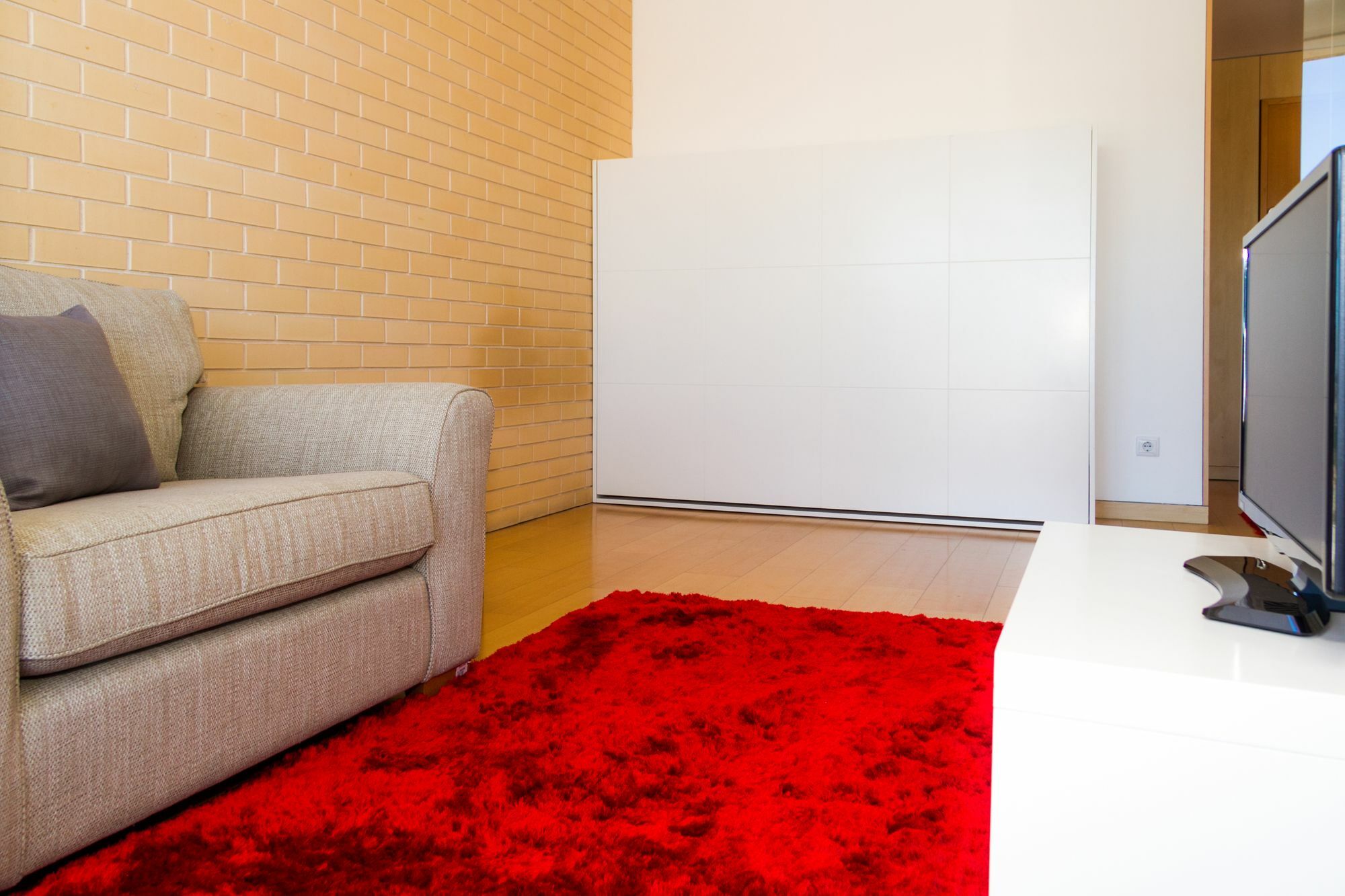 Liiiving In | Antas Corporate *