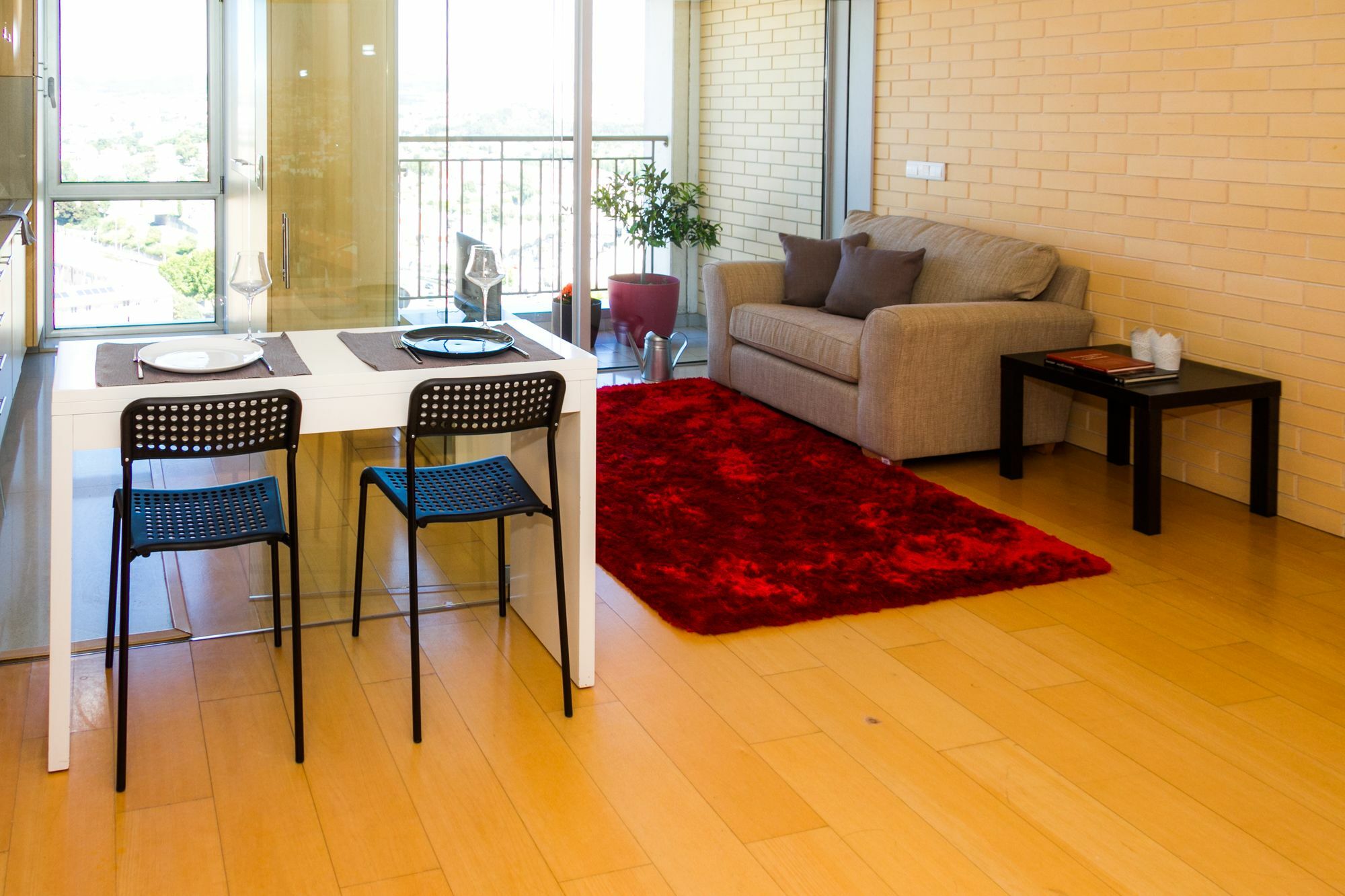 Liiiving In | Antas Corporate