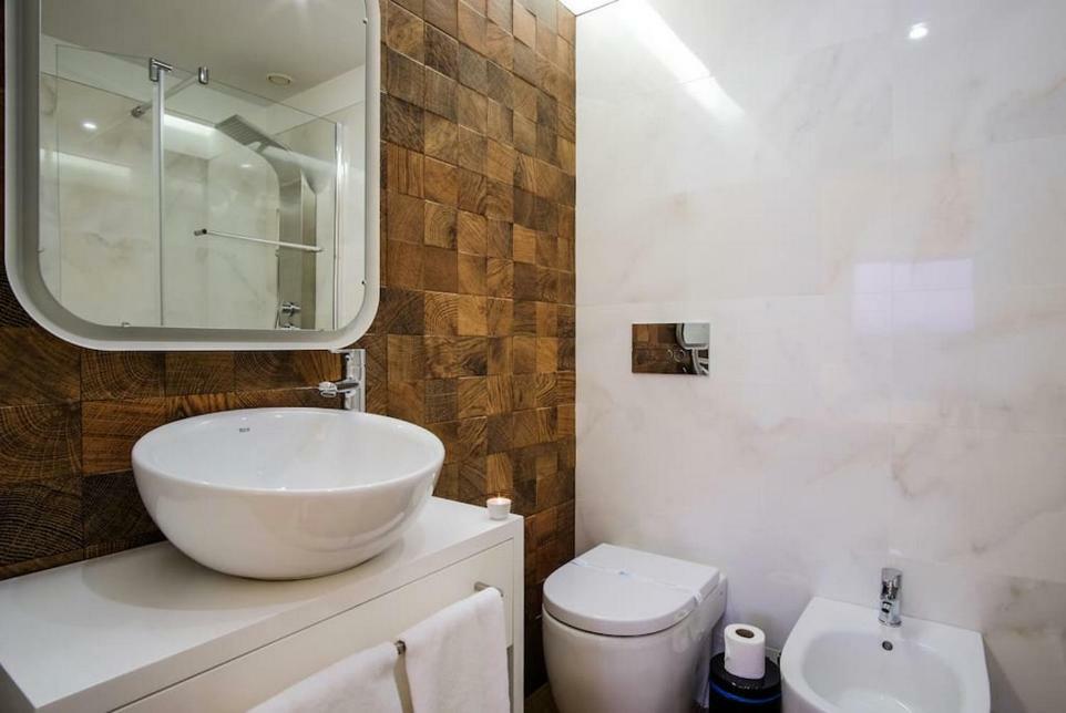 Apartamento Stylish Duplex Downtown