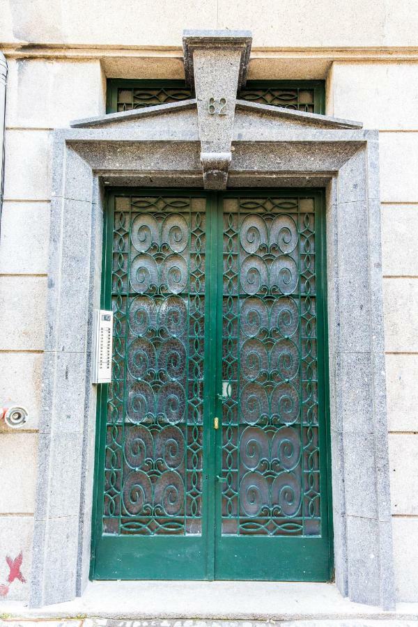 Between Walls By The Center With A/c * Oporto