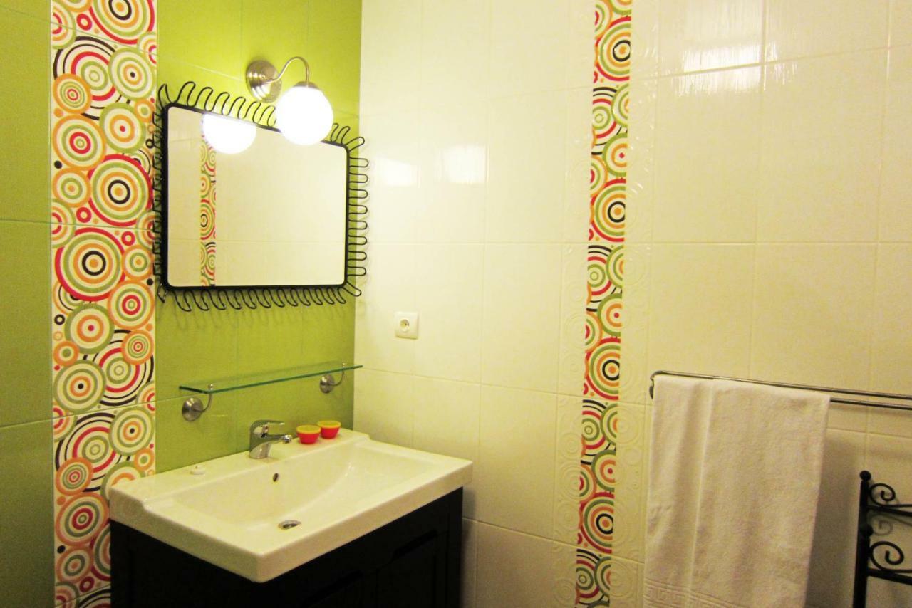 Pensión Pinho Apartments, And 2*