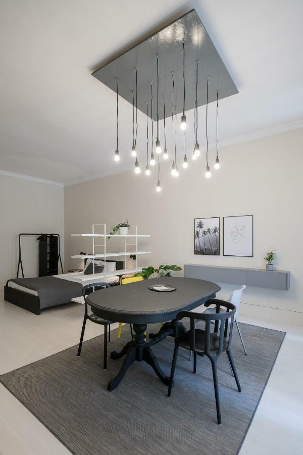Baixa24 •p1l• Amplo Estudio Na Baixa Com Varanda Apartamento Porto