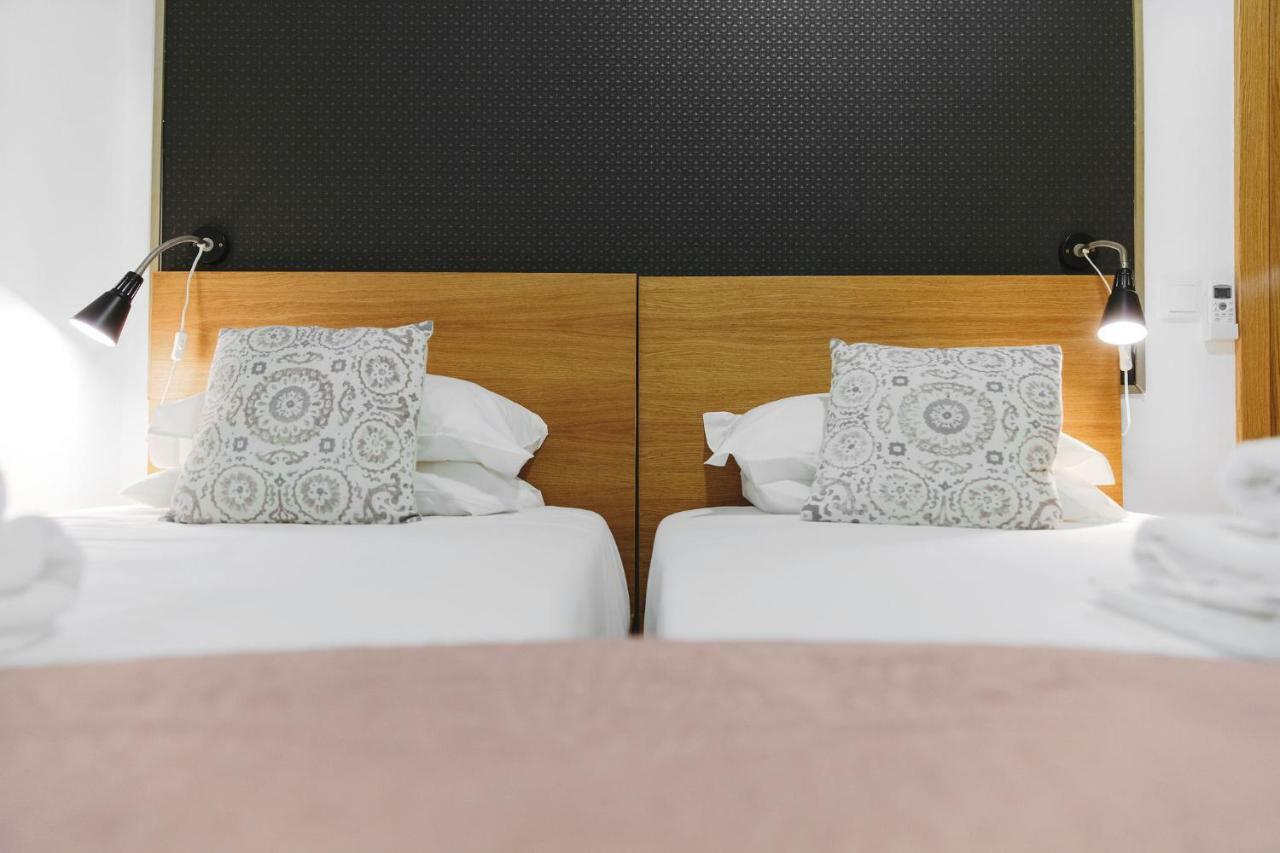 The Colony 3* Oporto