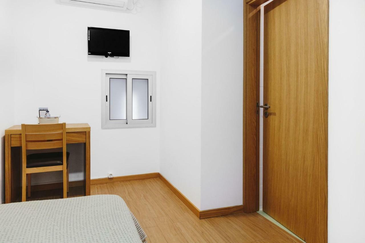 The Colony 3* Oporto