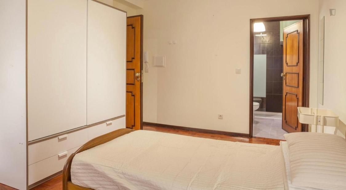 Residencia Laranjeira Hostal