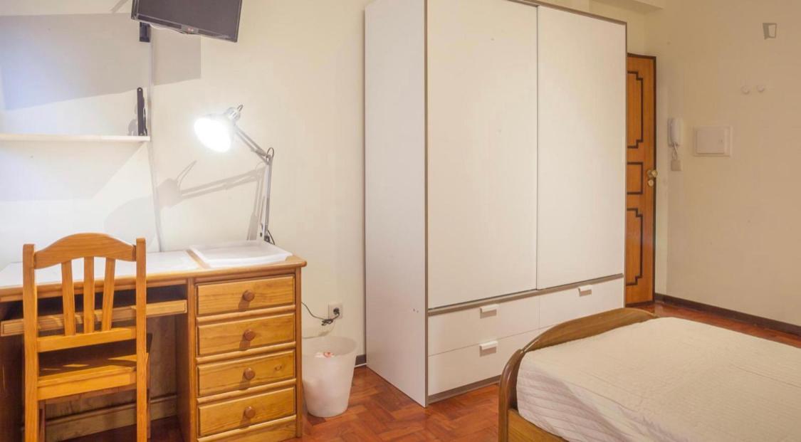 Residencia Laranjeira Hostal