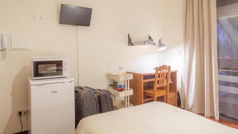 Residencia Laranjeira Hostal *