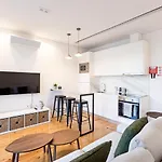 Wonderful Duplex W Private Patio & Ac By Lovelystay