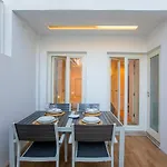Wonderful Duplex W Private Patio & Ac By Lovelystay