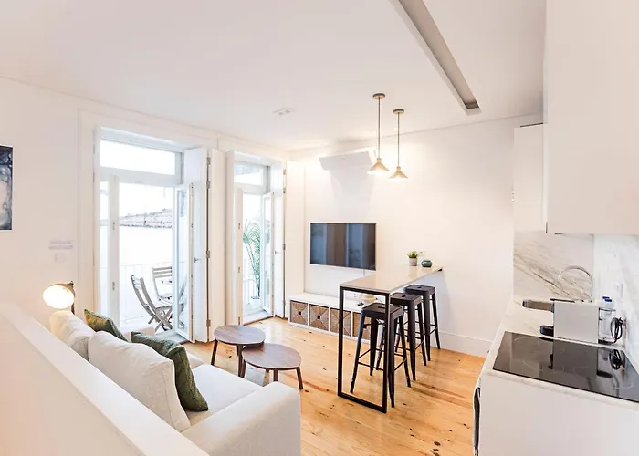 Wonderful Duplex W Private Patio & Ac By Lovelystay