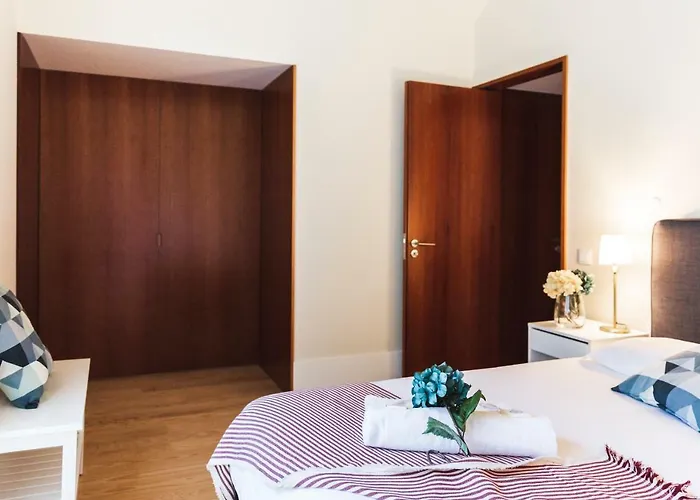 Aposentus - Your Home In Almada Living