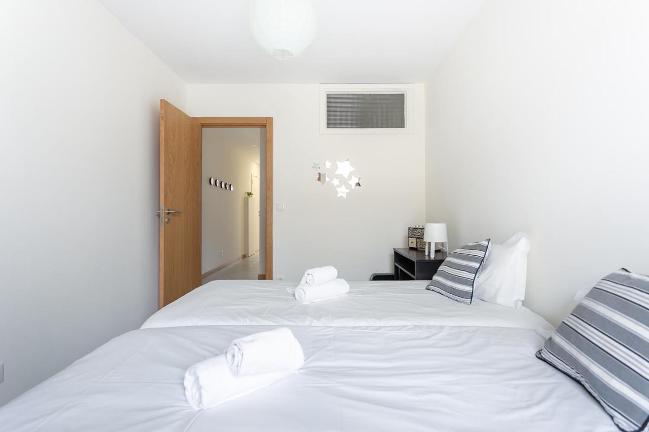 Apartamento A Modern And Homely 3 Bedroom With Elevator Porto
