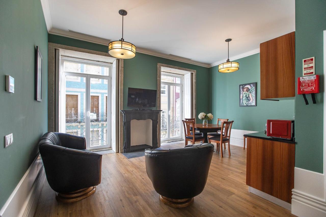 Artistic 2br Flat Downtown W/ Ac By Lovelystay