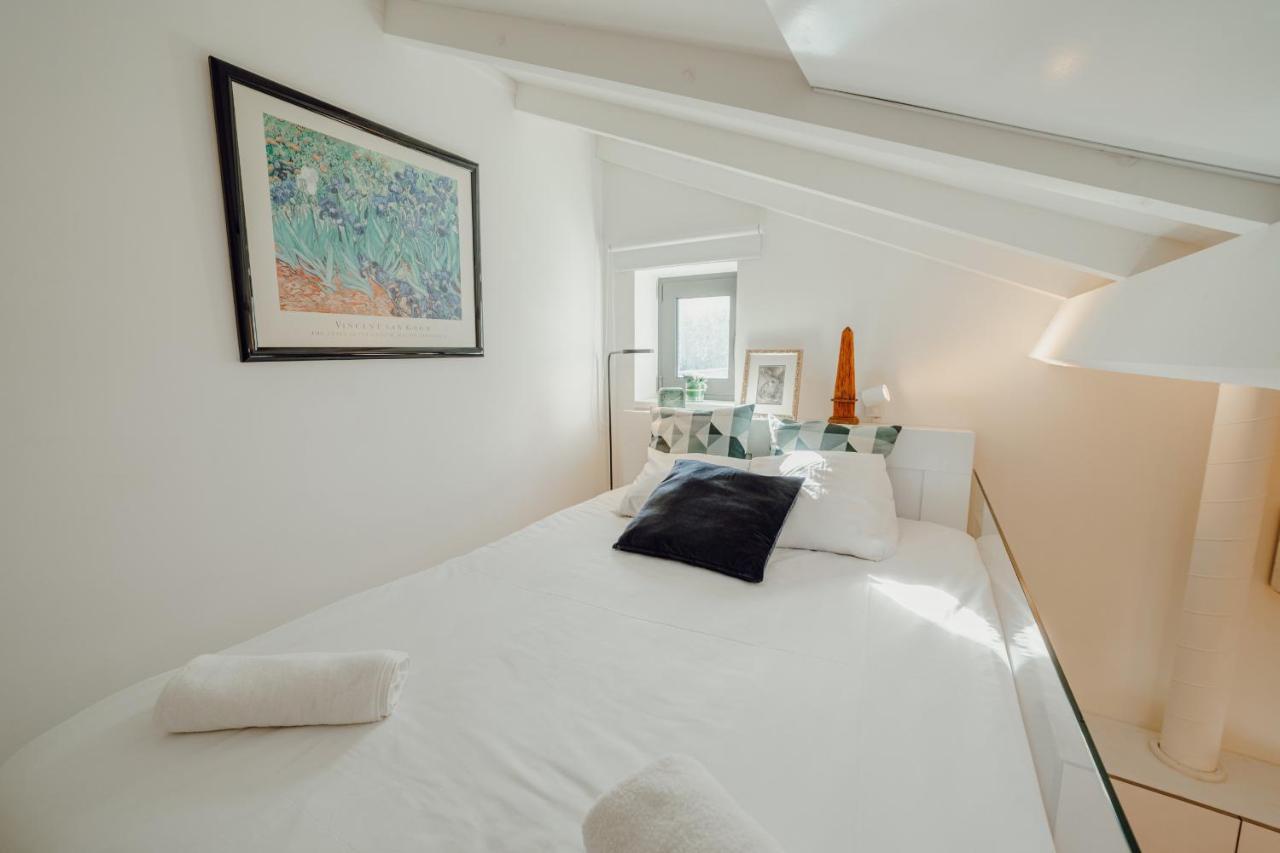 Design Iii By Homing Oporto