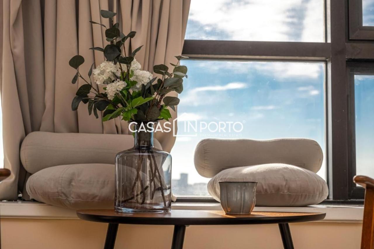 In - View Porto
