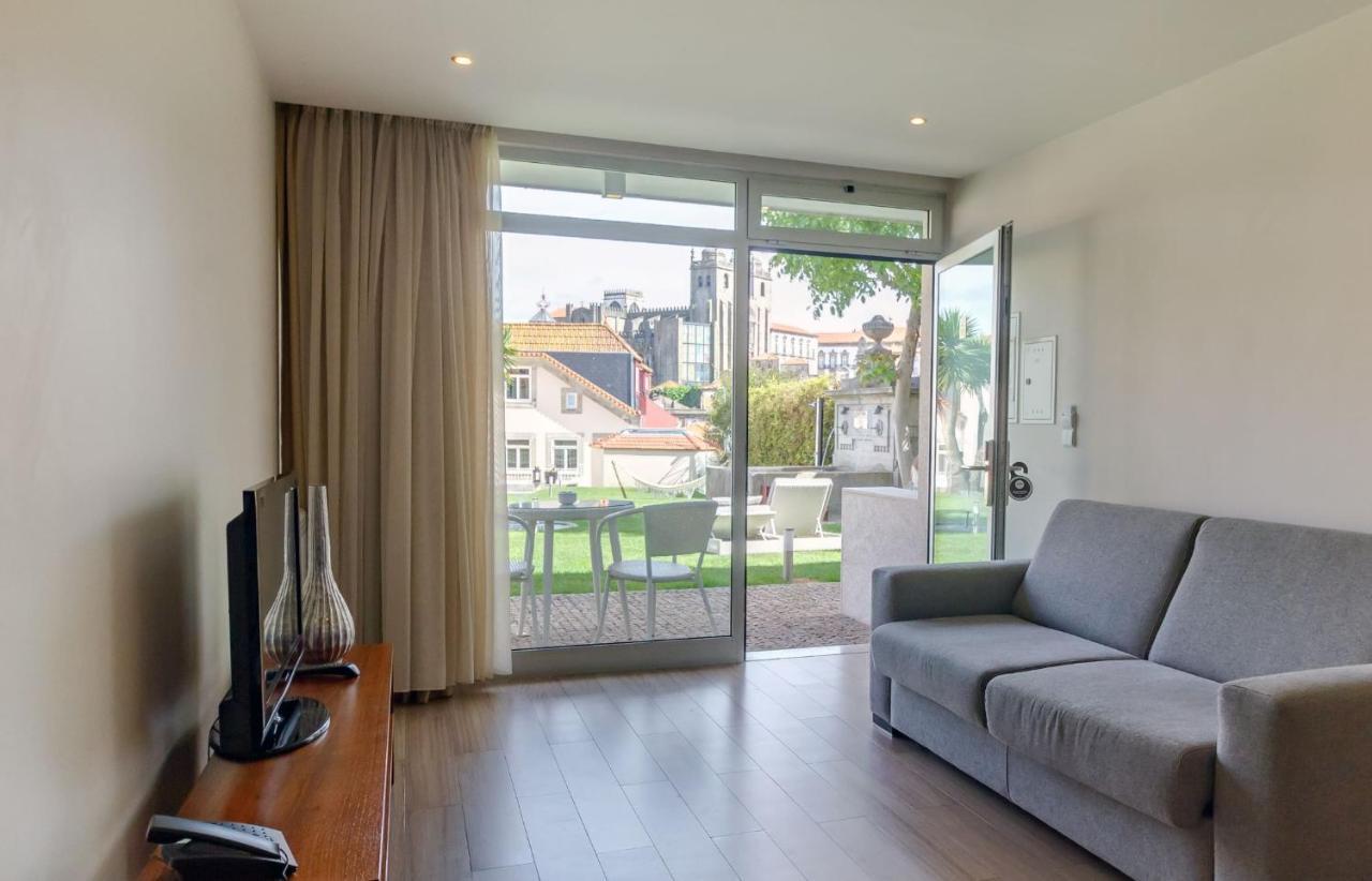 Oca Flores Boutique Apart-hotel 4*