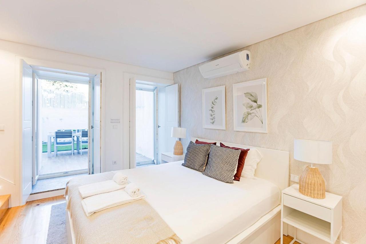 Apartamento Wonderful Duplex W Private Patio & Ac By Lovelystay Porto