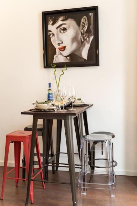 - Your Avant-garde Getaway Apartamento