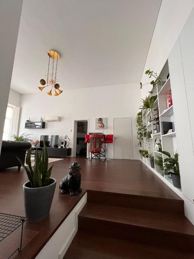 - Your Avant-garde Getaway * Oporto