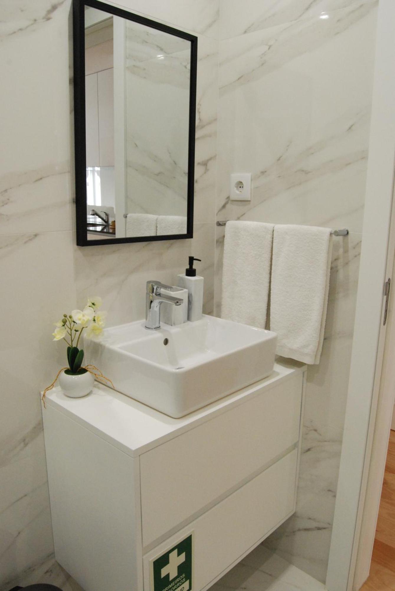 Almada Prime - Live In Apartamento *
