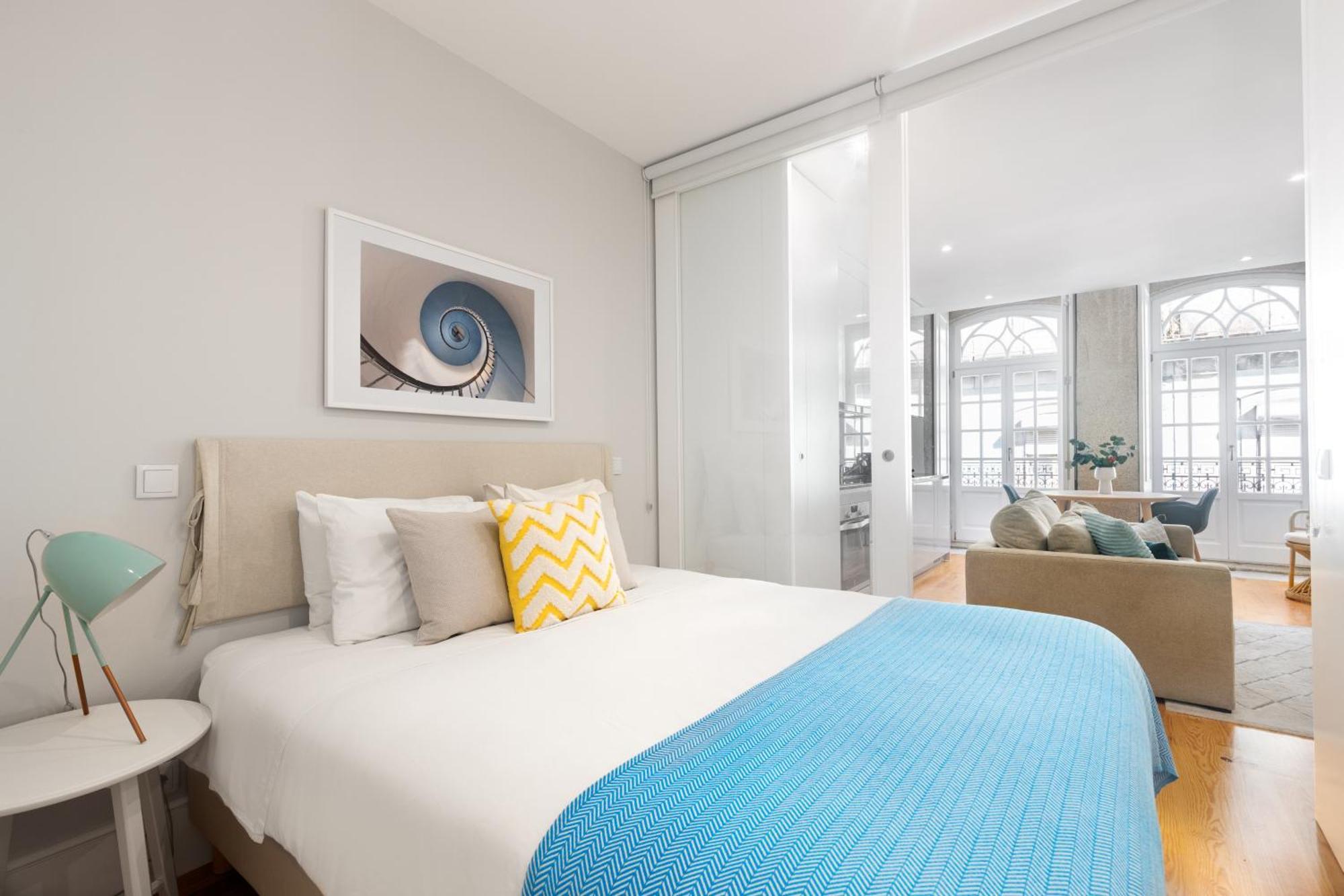 Almada Prime - Live In Apartamento *