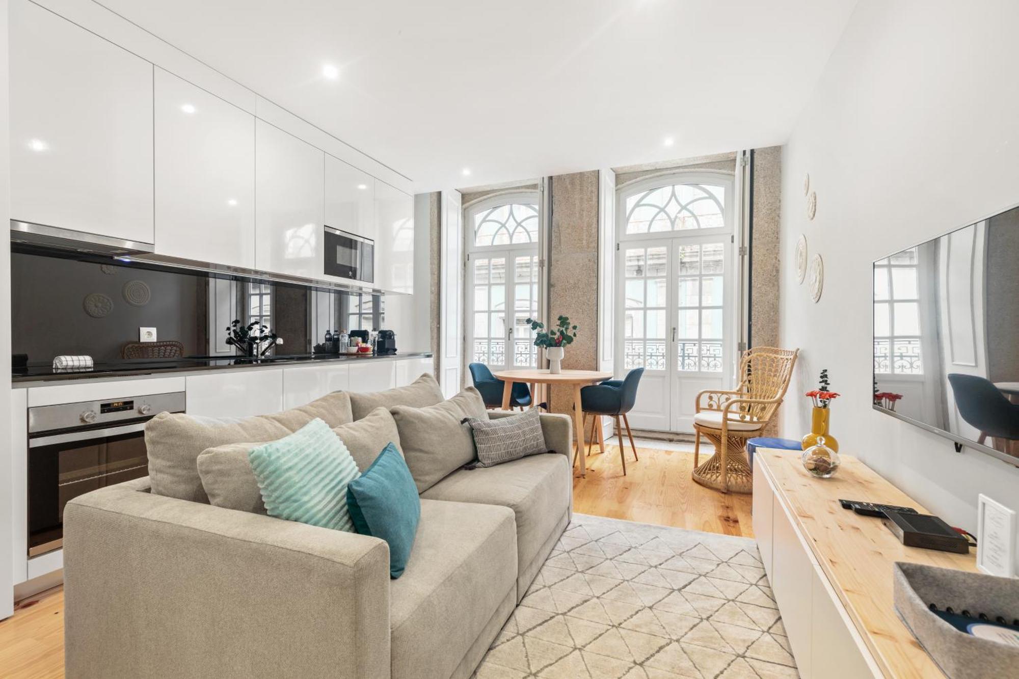 Apartamento Almada Prime - Live In