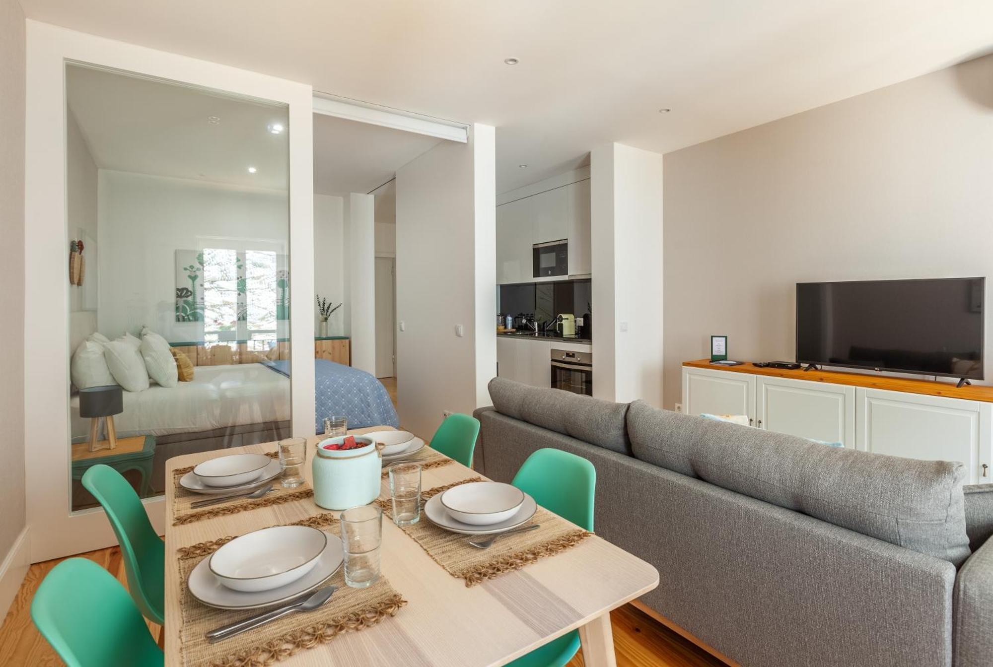 Almada Prime - Live In Apartamento *