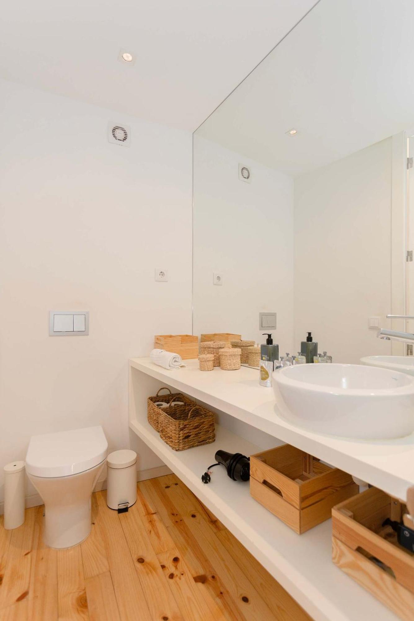 Liiiving In - Silver Light Apartamento
