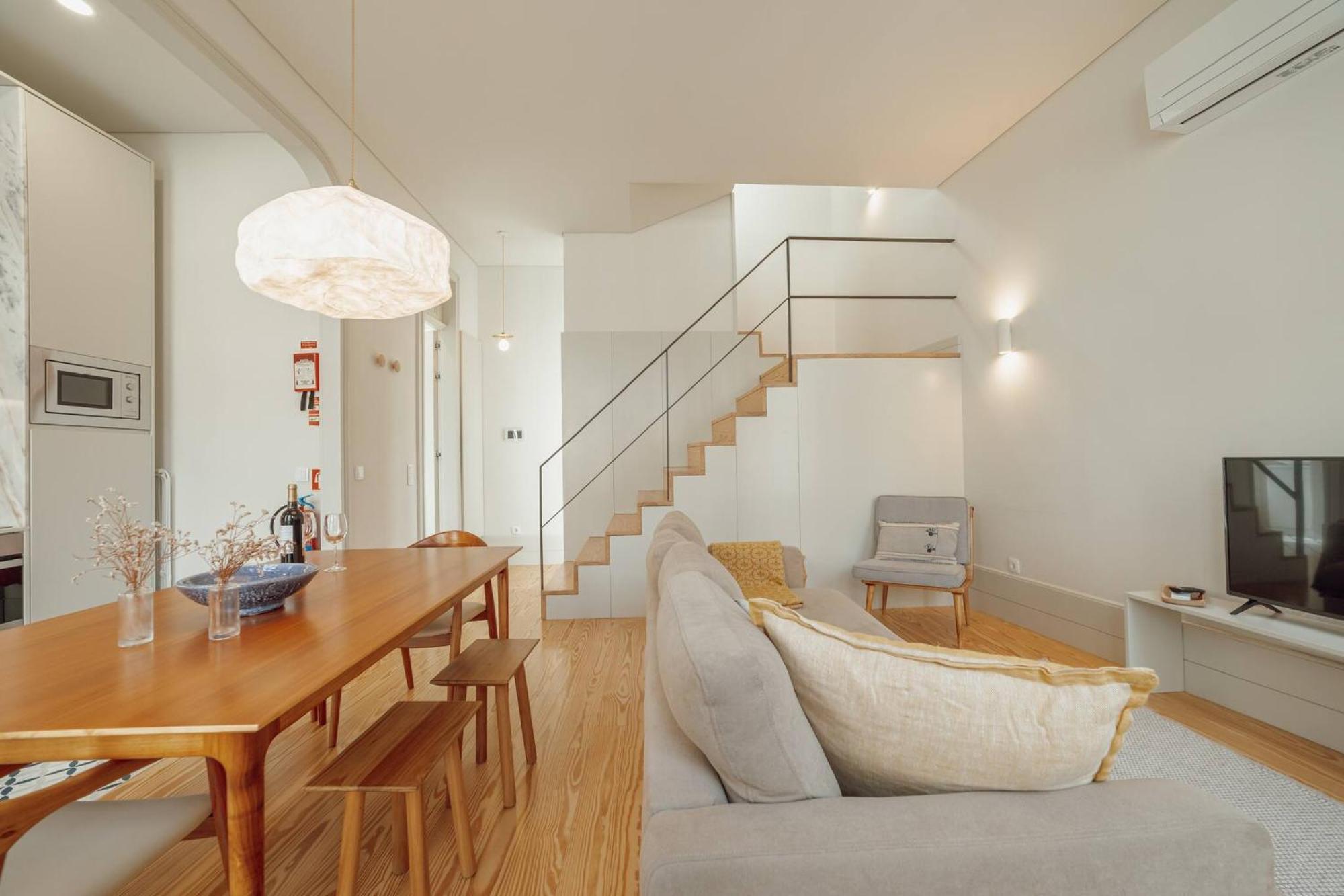 Deluxe Duplex By Hosty