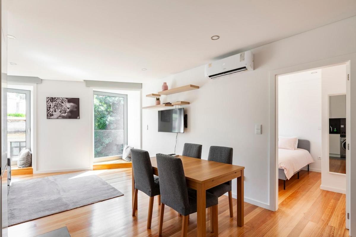 Cosy 1-bedroom Flat With Free Parking On Premises Oporto