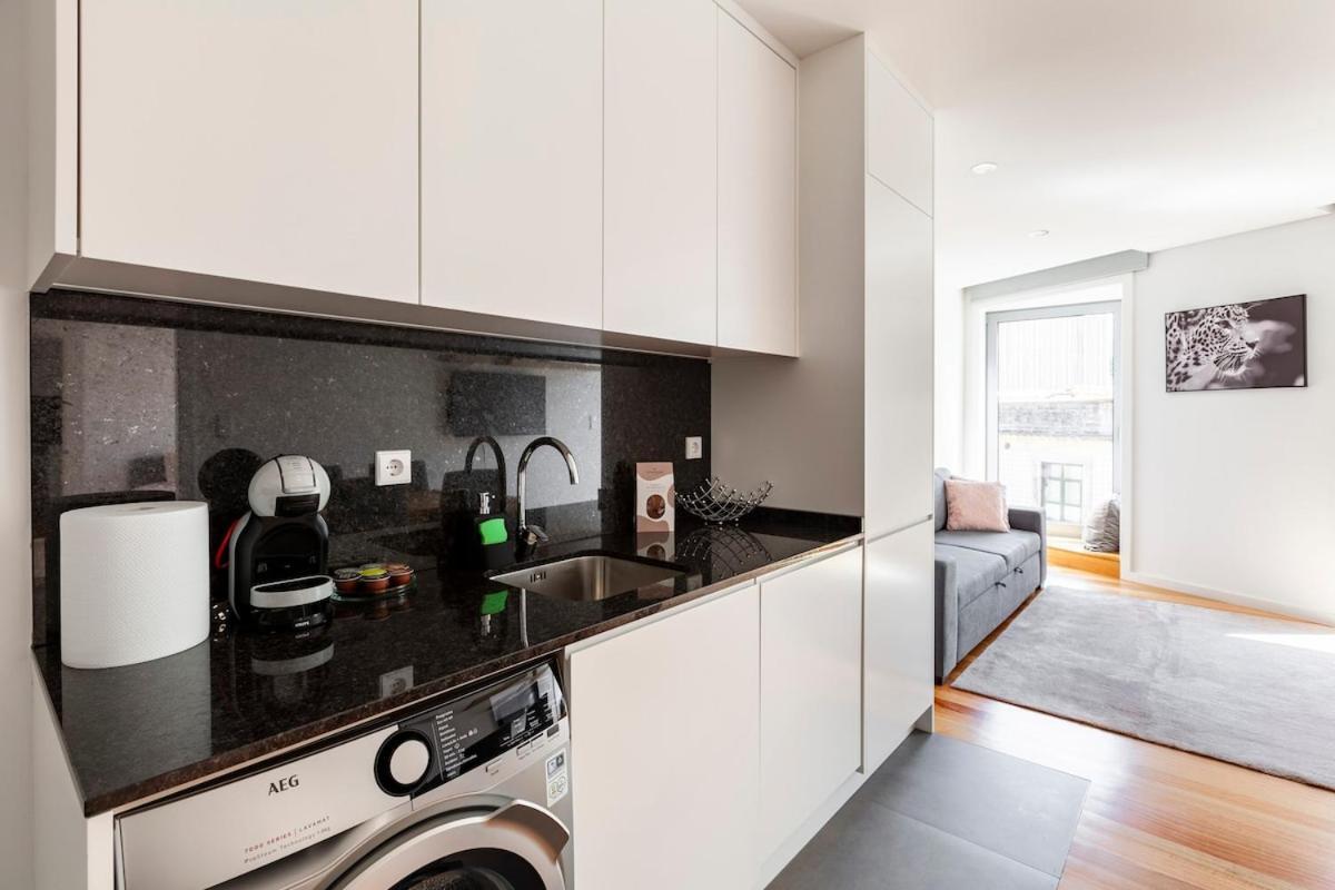Cosy 1-bedroom Flat With Free Parking On Premises Oporto