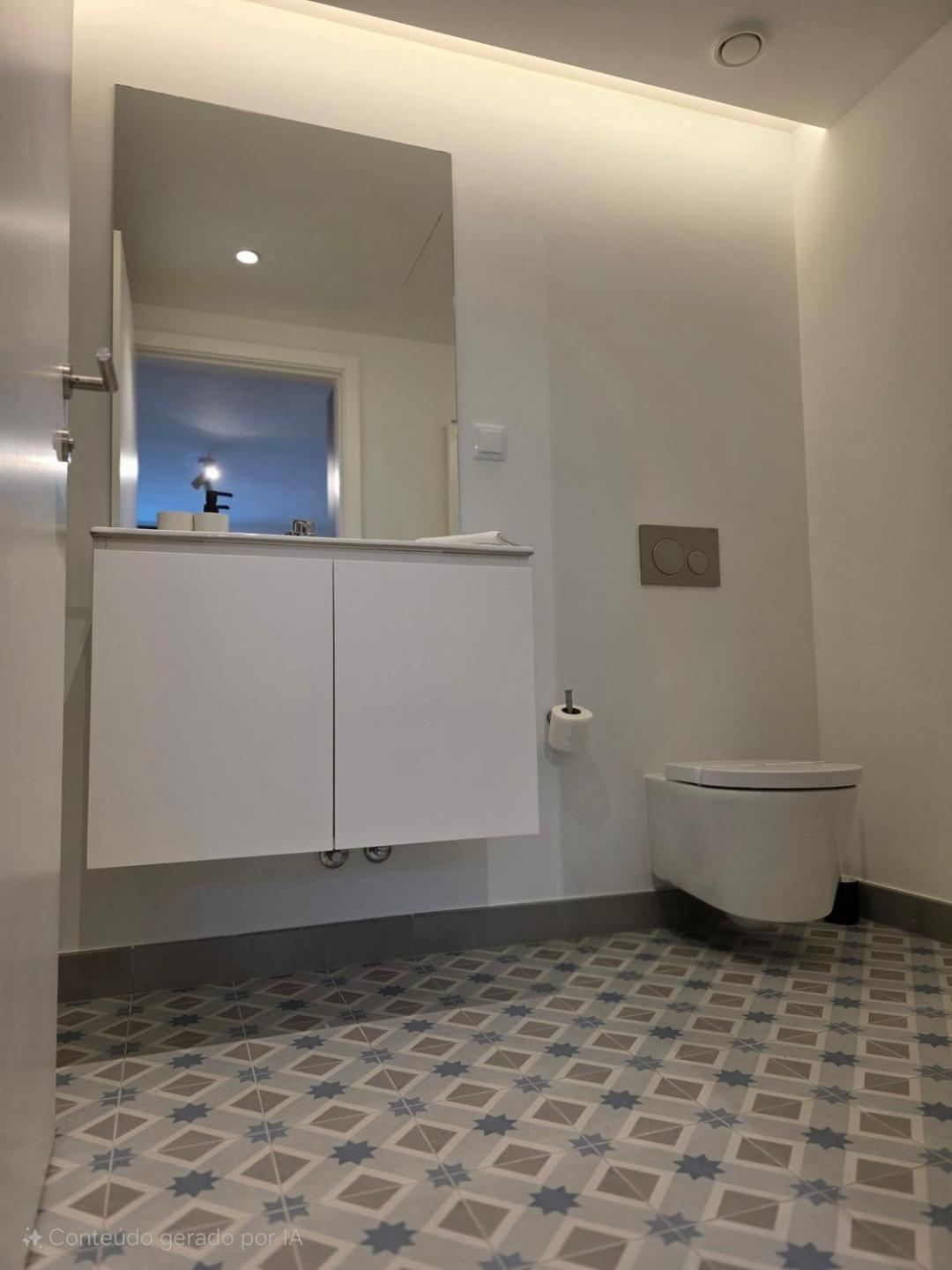 Apartamento Spacious And Modern 2-bed With Garage Porto