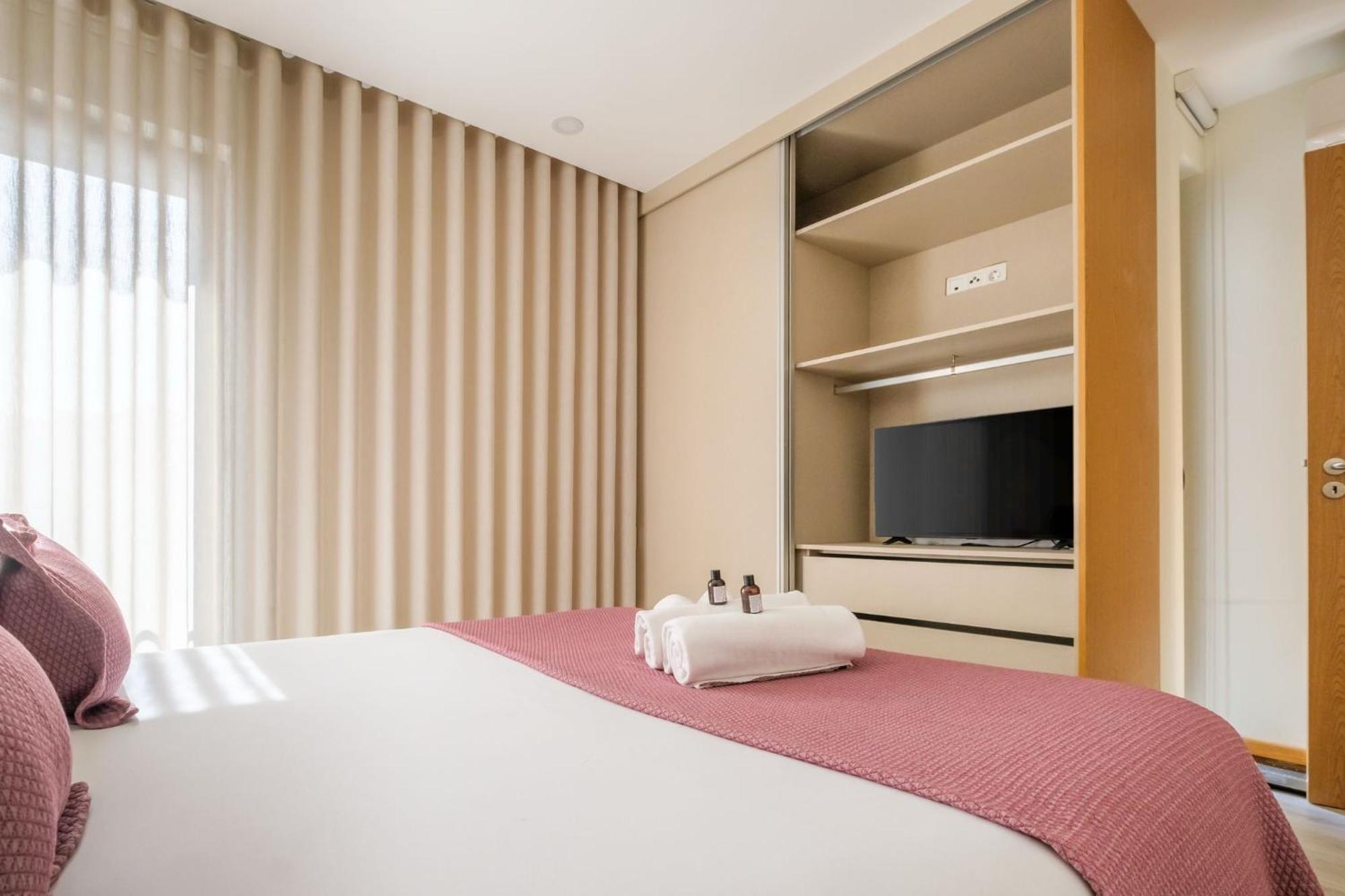 Wonderfull Campanha Train Station With Parking Apartamento