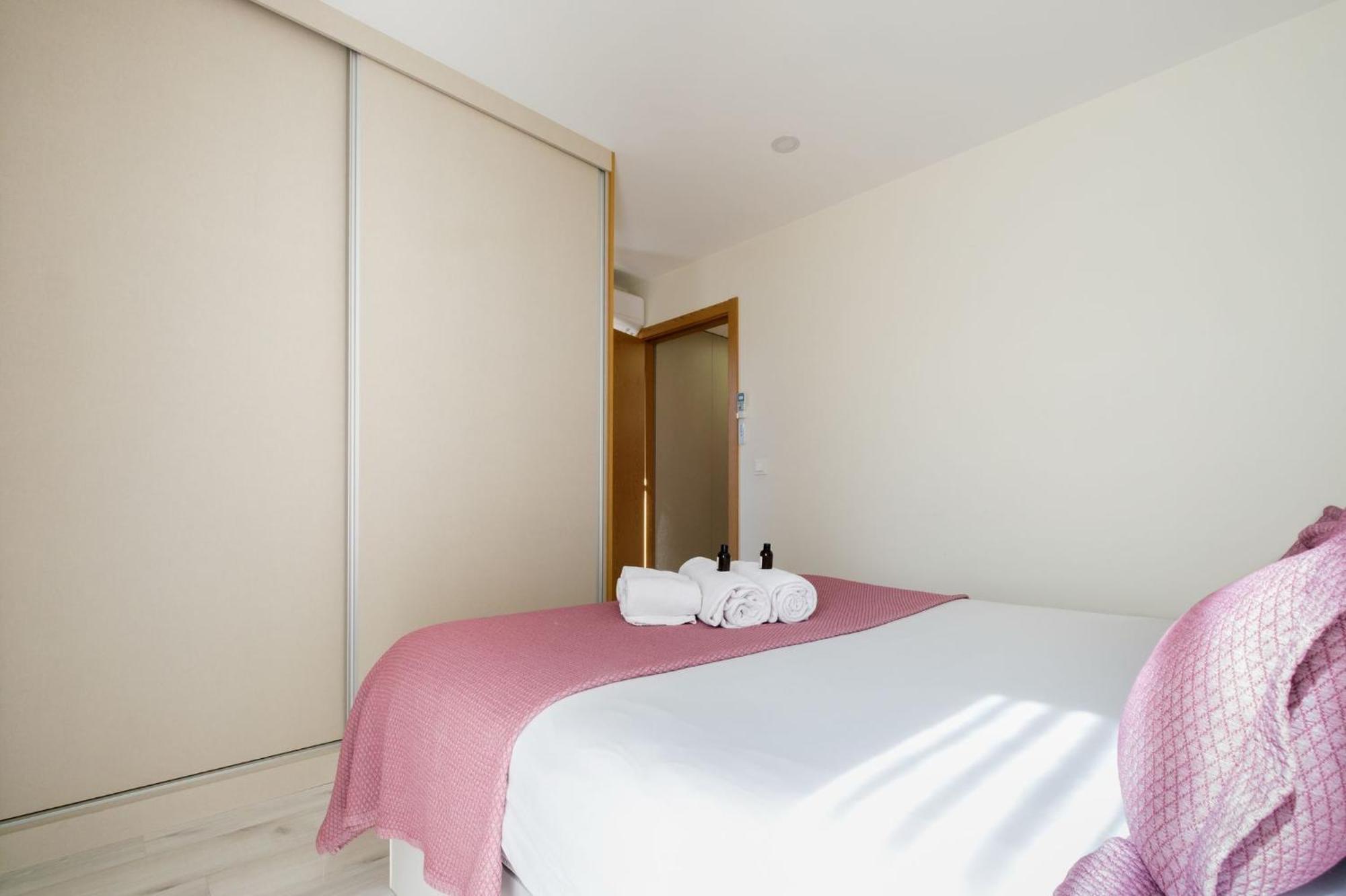 Wonderfull Campanha Train Station With Parking Apartamento *