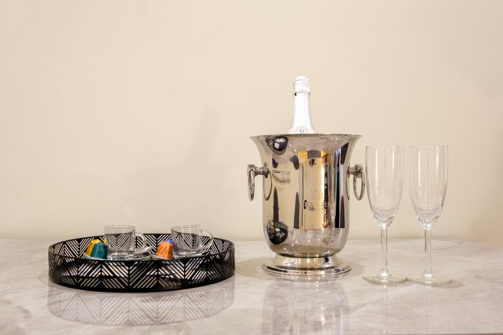 Luxury Style 6 With Ac Downtown Near Metro Oporto