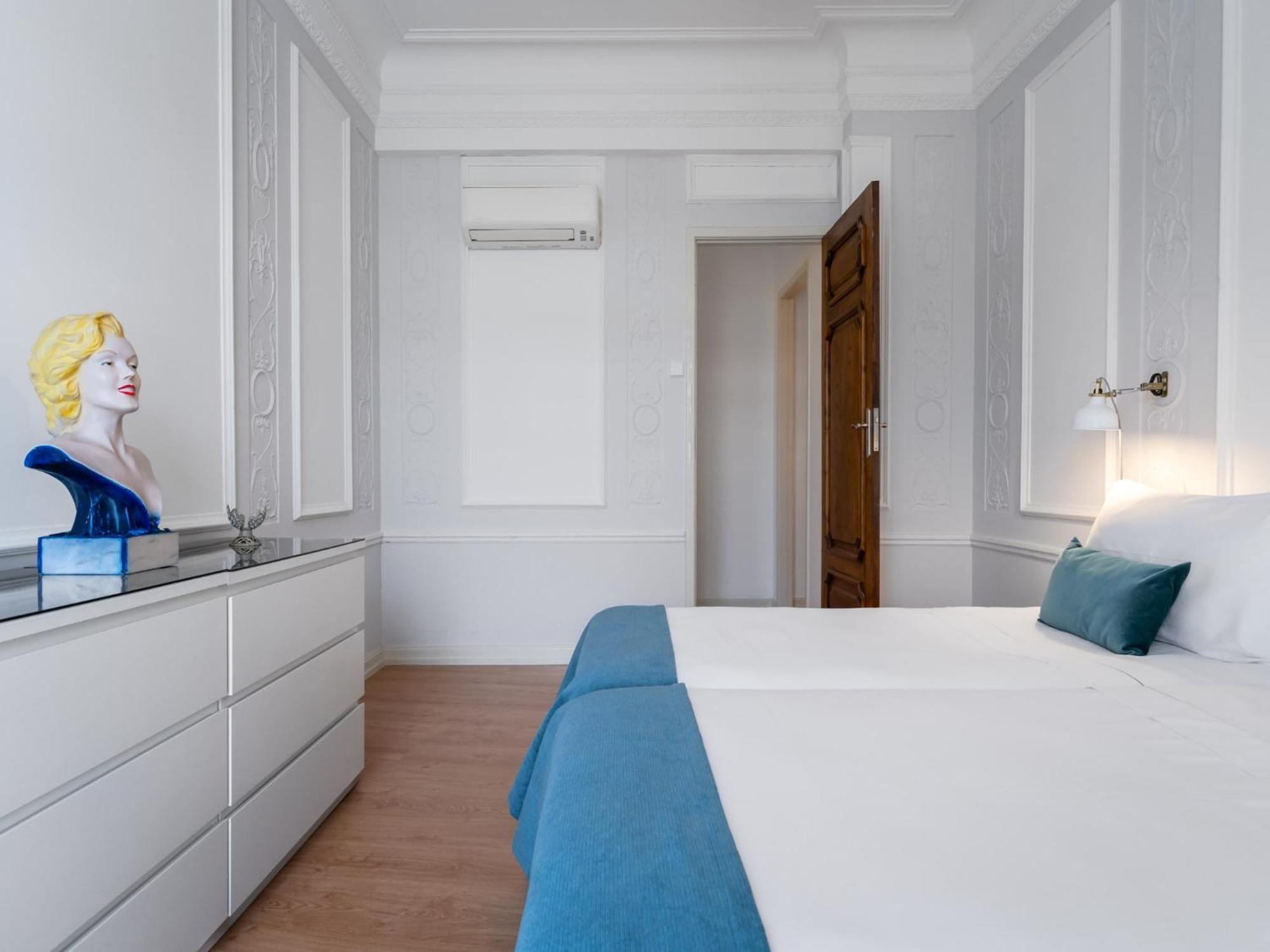 Modern For 13 Guests Apartment Porto