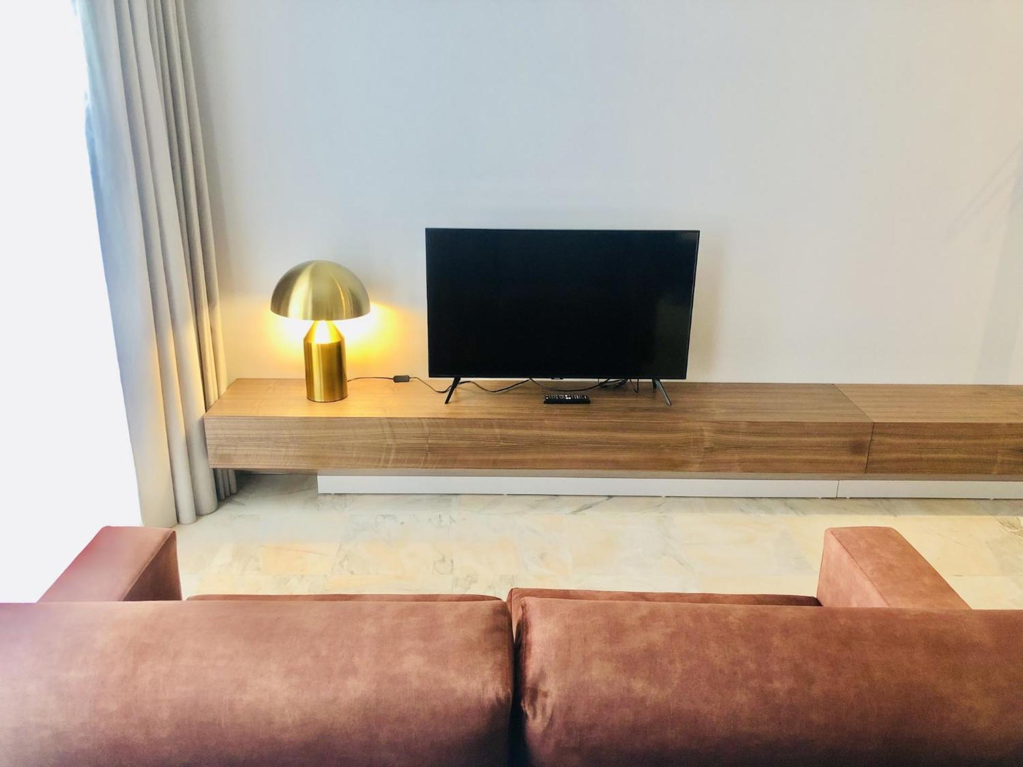 Bright And Spacious In Apartment Porto
