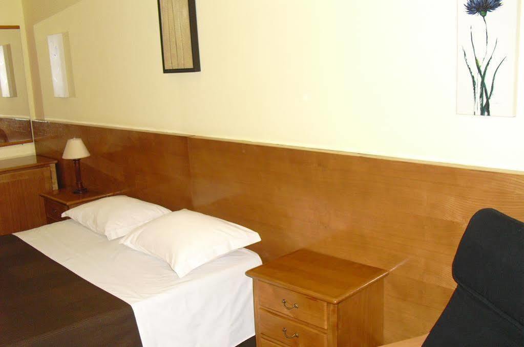 Pensión Residencial Sol Da Nave