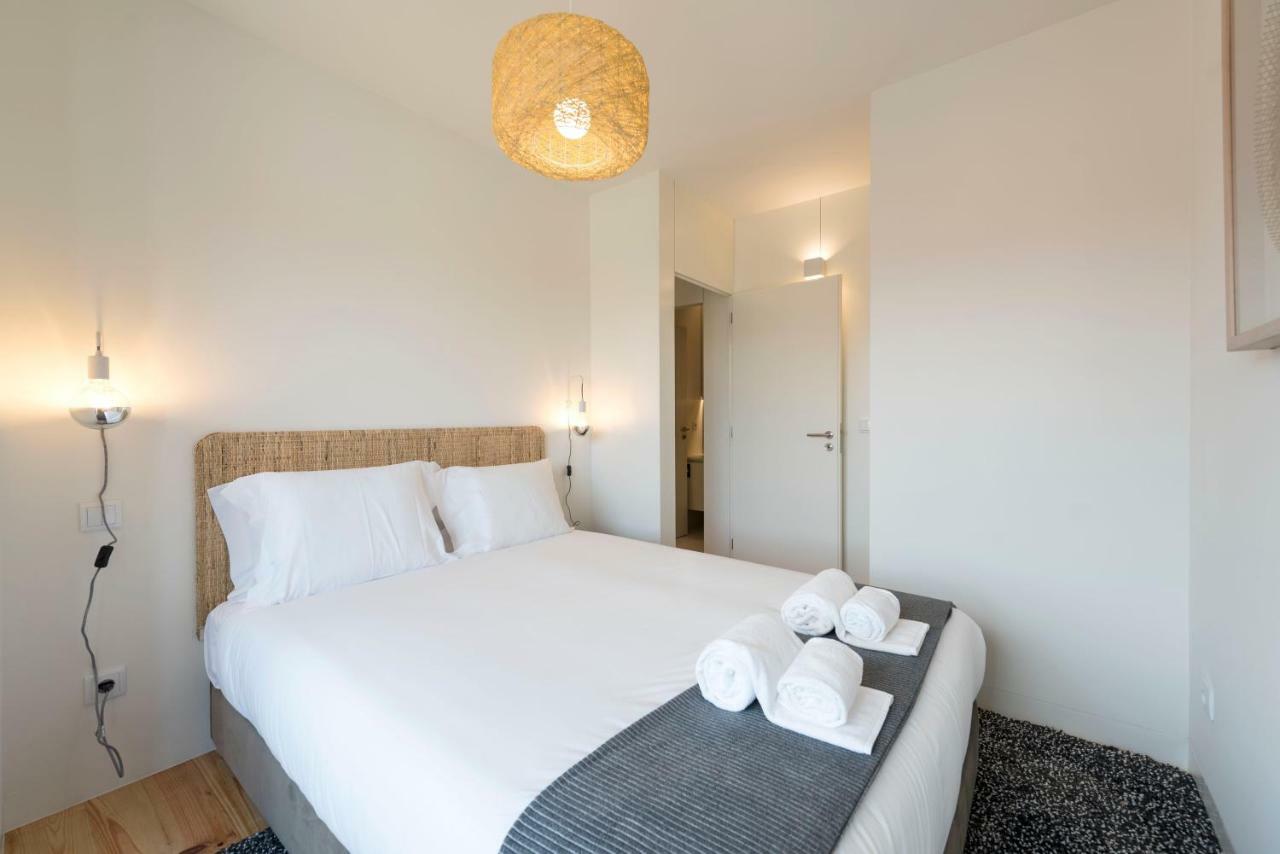 Lovelystay - Gorgeous Modern Flat W/ Balcony * Oporto