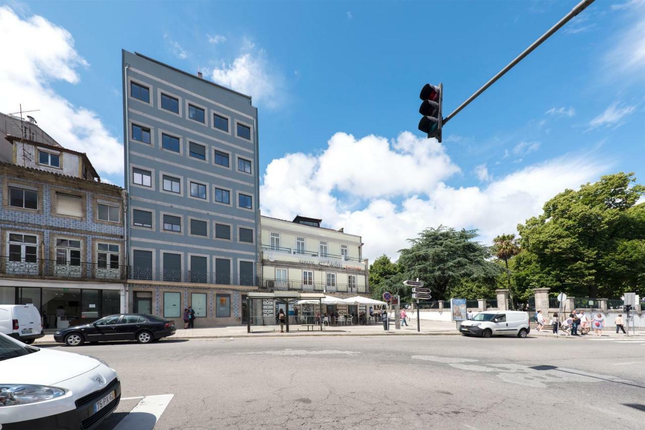 Lovelystay - Gorgeous Modern Flat W/ Balcony Apartamento Oporto