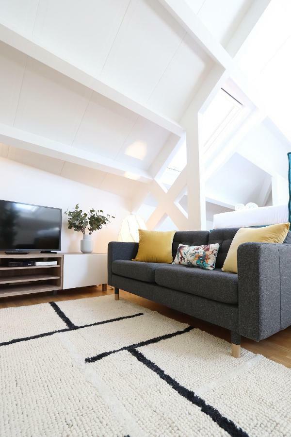 Apartamento Hm - Ribeira Sao Joao - 6l